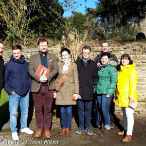 Die Gruppe zusammen mit Pastor Matthew in Yarpole